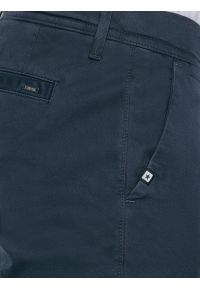 Big-Star - Spodnie męskie chinosy granatowe Erhat 404. Kolor: niebieski. Styl: klasyczny, elegancki #4