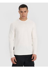 4f - 4F Longsleeve do koszykówki regular szybkoschnący męski - biały M. Typ kołnierza: dekolt na plecach. Kolor: biały. Materiał: dzianina, mesh, włókno, syntetyk, jersey, materiał. Długość rękawa: długi rękaw. Długość: długie. Wzór: nadruk, ze splotem. Sport: koszykówka