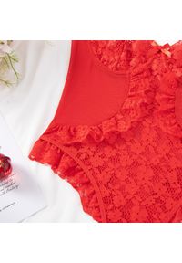 Intica - Komplet bielizny z haftem na specjalne okazje Yda. Kolor: czerwony. Materiał: tkanina, materiał. Wzór: haft #3