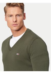 Tommy Jeans Sweter Essential DM0DM19429 Zielony Slim Fit. Kolor: zielony. Materiał: bawełna