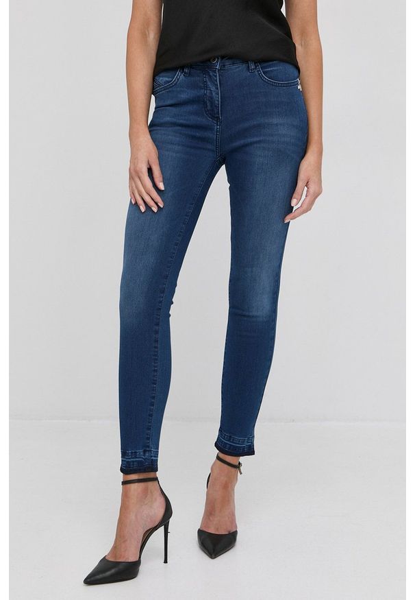 Patrizia Pepe Jeansy damskie medium waist. Kolor: niebieski. Wzór: haft
