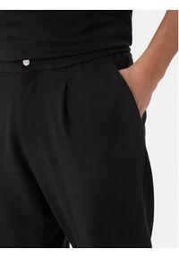 Calvin Klein Spodnie materiałowe LV04LF607G Czarny Tapered Fit. Kolor: czarny. Materiał: wiskoza #5