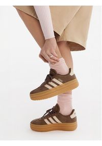 Adidas - adidas Sneakersy Vl Court Bold J KK4502 Brązowy. Kolor: brązowy. Materiał: skóra, zamsz #2