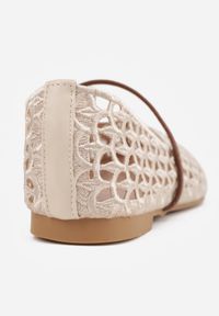 Born2be - Ciemnobeżowe Balerinki Boho z Szydełkową Cholewką z Paskiem Vocele. Okazja: na co dzień. Zapięcie: pasek. Kolor: beżowy. Materiał: len, jeans. Szerokość cholewki: normalna. Wzór: ażurowy. Sezon: lato. Styl: boho #9
