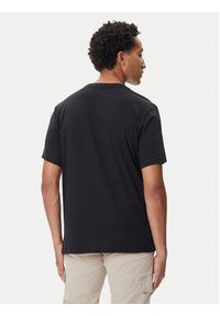 TOMMY HILFIGER - Tommy Hilfiger T-Shirt Logo UM0UM03005 Czarny Regular Fit. Kolor: czarny. Materiał: bawełna #4