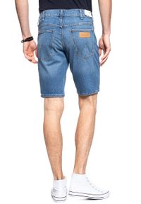 Wrangler - SPODENKI WRANGLER 5 POCKET SHORT WORN BLUE W14CKN079. Materiał: jeans. Wzór: aplikacja. Styl: klasyczny