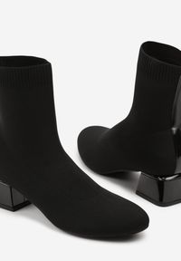Born2be - Czarne Botki Vices na Stożkowym Obcasie ze Skarpetkową Cholewką Aturrie. Okazja: na co dzień. Zapięcie: bez zapięcia. Kolor: czarny. Materiał: jeans. Szerokość cholewki: normalna. Obcas: na obcasie. Styl: casual, elegancki. Wysokość obcasa: średni