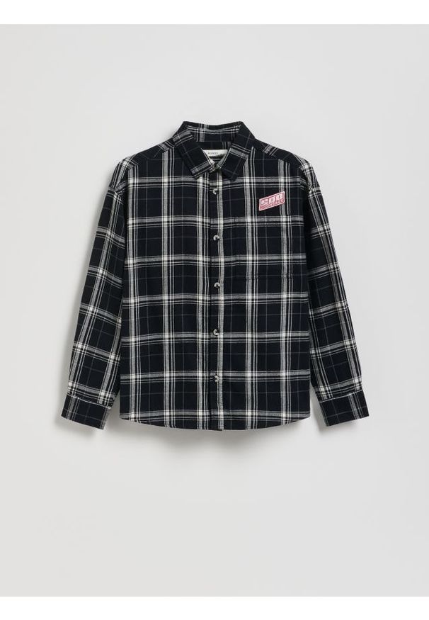 Reserved - Bawełniana koszula w kratę - czarny. Kolor: czarny. Materiał: bawełna
