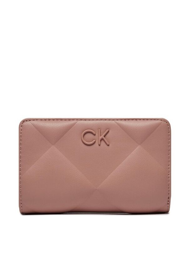 Calvin Klein Duży Portfel Damski Re-Lock Quilt Bifold Wallet K60K611374 Różowy. Kolor: różowy. Materiał: skóra