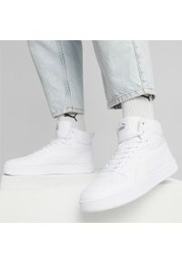 Puma - Sneakersy Caven 2.0 Mid PUMA White Silver Metallic. Kolor: szary, biały, wielokolorowy. Materiał: guma, syntetyk, tkanina, materiał. Sezon: lato. Sport: turystyka piesza