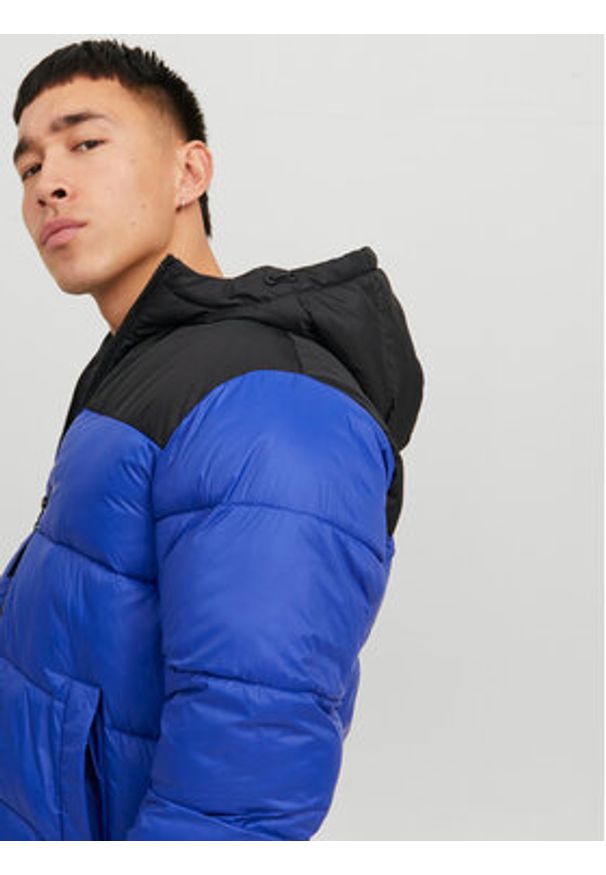 Jack & Jones - Jack&Jones Kurtka zimowa 12235859 Niebieski Regular Fit. Kolor: niebieski. Materiał: syntetyk. Sezon: zima