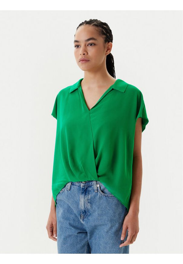 Calvin Klein Bluzka LV044C199G Zielony Regular Fit. Kolor: zielony. Materiał: syntetyk