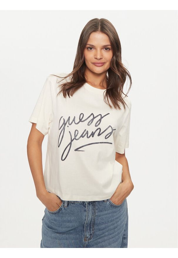 Guess Jeans T-Shirt W4BI54 K8HM0 Écru Boxy Fit. Materiał: bawełna