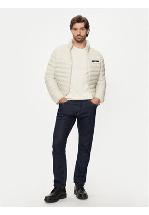 Calvin Klein Kurtka zimowa K10K113474 Beżowy Regular Fit. Kolor: beżowy. Materiał: syntetyk. Sezon: zima