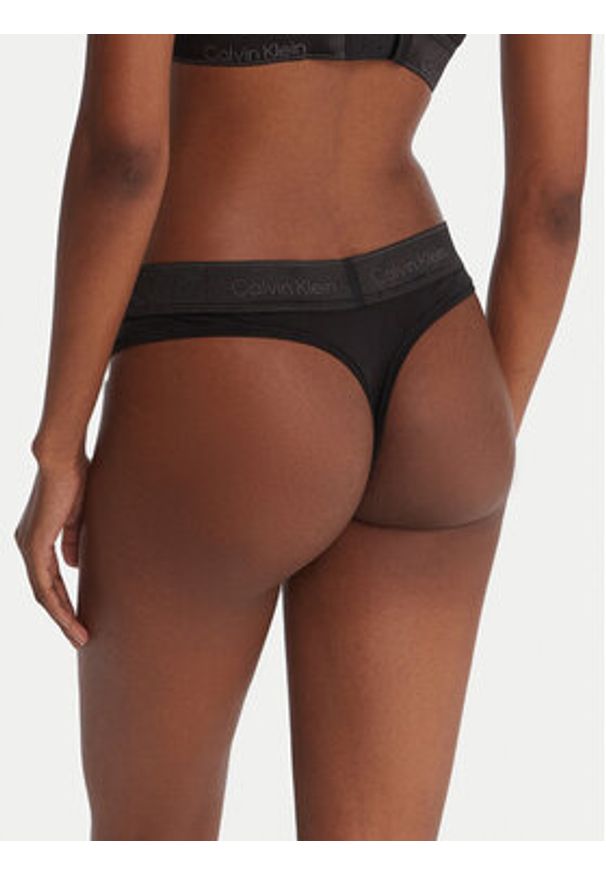 Calvin Klein Underwear Stringi LV00QF8549 Czarny. Kolor: czarny. Materiał: bawełna