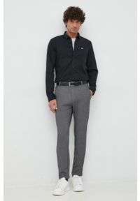 Calvin Klein koszula męska kolor czarny slim z kołnierzykiem klasycznym. Typ kołnierza: kołnierzyk klasyczny. Kolor: czarny. Styl: klasyczny #4
