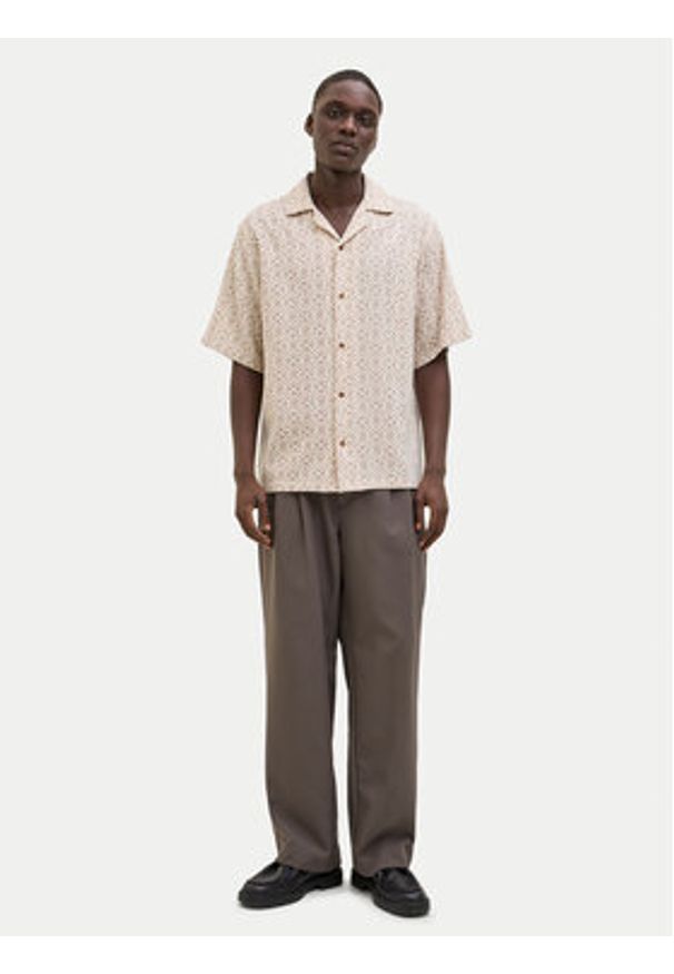 Jack & Jones - Jack&Jones Koszula Bluvincent 12273289 Beżowy Relaxed Fit. Kolor: beżowy. Materiał: bawełna