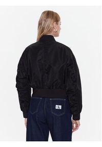 Calvin Klein Jeans Kurtka bomber J20J220343 Czarny Regular Fit. Kolor: czarny. Materiał: syntetyk