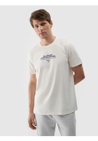4f - 4F T-shirt z nadrukiem męski - beżowy L. Okazja: na co dzień. Kolor: beżowy. Materiał: bawełna, jersey, dzianina. Długość rękawa: krótki rękaw. Długość: krótkie. Wzór: nadruk. Styl: sportowy, casual