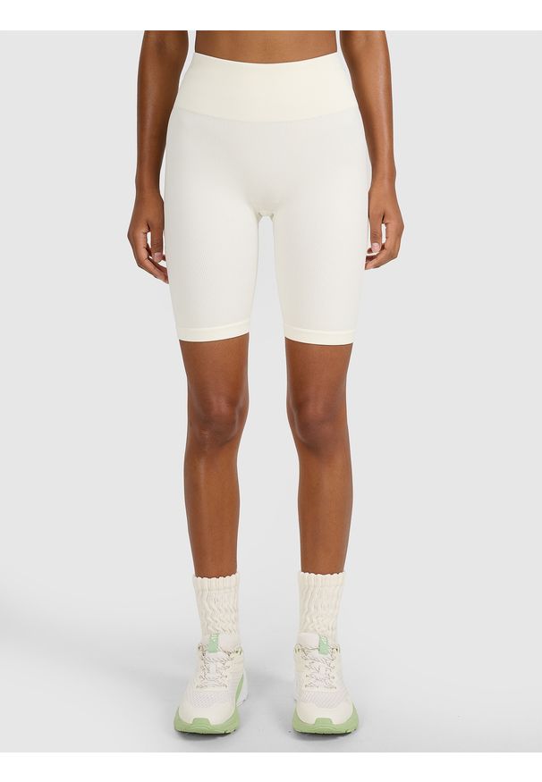 4f - 4F Legginsy kolarki treningowe bezszwowe damskie - beżowe M/L. Stan: podwyższony. Kolor: beżowy. Materiał: materiał, syntetyk, dzianina, włókno, elastan. Długość: krótkie. Wzór: gładki. Sport: fitness