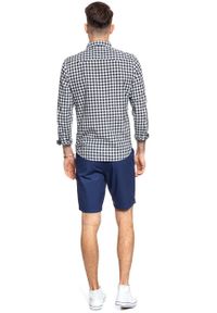 Lee - SPODENKI LEE SLIM CHINO SHORT FRENCH NAVY L73HHI84. Materiał: materiał