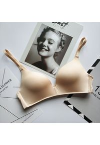 Intica - Biustonosz piankowy bez fiszbin z regulowanymi ramiączkami na co dzień Hattie. Kolor: beżowy. Materiał: materiał