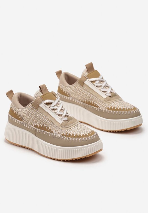 Born2be - Ciemnobeżowe Sneakersy na Platformie z Tweedową Wstawką Nanelwi. Kolor: beżowy. Wzór: aplikacja. Obcas: na platformie