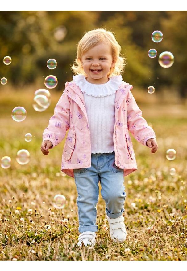 Sinsay - Kurtka wiatrówka z kapturem - różowy. Typ kołnierza: kaptur. Kolor: różowy