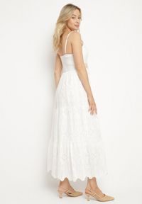 Born2be - Biała Bawełniana Sukienka na Ramiączkach Zdobiona Haftem Polaviel. Okazja: na co dzień. Typ kołnierza: dekolt w kształcie V. Kolor: biały. Materiał: bawełna. Długość rękawa: na ramiączkach. Wzór: aplikacja, haft. Styl: boho, elegancki, casual #3