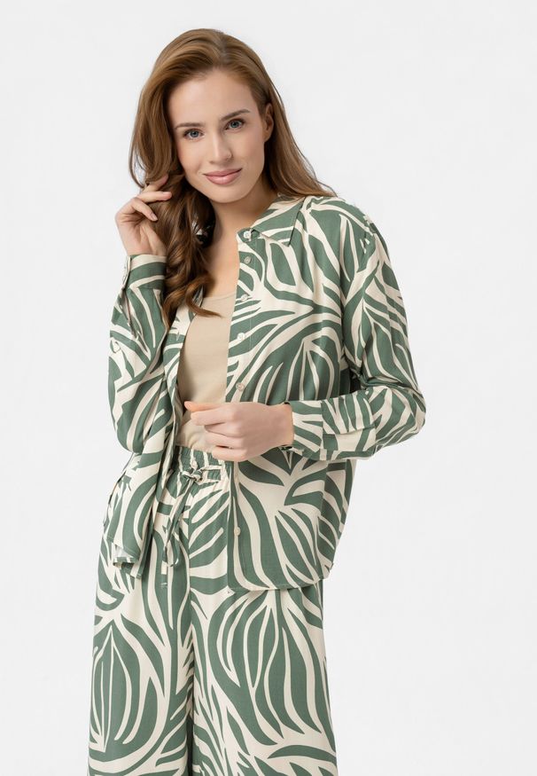 Volcano - Koszula z wzorem K-LOST. Kolor: zielony. Materiał: wiskoza, materiał. Długość rękawa: długi rękaw. Długość: długie. Sezon: wiosna, lato. Styl: klasyczny