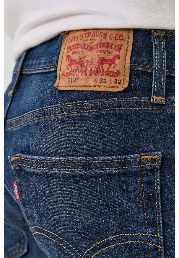 Levi's® - Levi's - Jeansy 513. Okazja: na spotkanie biznesowe. Kolor: niebieski. Styl: biznesowy