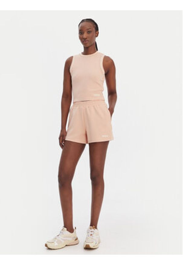 Guess Top V6GP17 K3215 Pomarańczowy Regular Fit. Kolor: pomarańczowy. Materiał: syntetyk