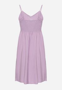 Born2be - Fioletowa Sukienka z Wiskozy na Cienkich Ramiączkach z Regulacją Ozdobiona Lampasem i Haftem Nelrissa. Okazja: na imprezę. Typ kołnierza: dekolt w kształcie V. Kolor: fioletowy. Materiał: wiskoza. Długość rękawa: na ramiączkach. Wzór: haft, aplikacja #2