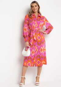 Born2be - Fuksjowa Koszulowa Sukienka Midi z Etno Wzorem i Wiązanym Paskiem Mithera. Kolor: różowy. Typ sukienki: koszulowe. Styl: etno. Długość: midi #2