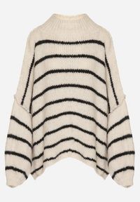 Born2be - Beżowy Golf Oversize w Paski z Domieszką Wełny i Wiskozy Nexeia. Okazja: na co dzień. Typ kołnierza: golf. Kolor: beżowy. Materiał: wełna, wiskoza. Wzór: paski. Styl: klasyczny, casual, elegancki #2