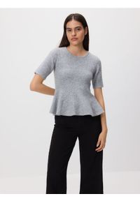 Reserved - Sweter z baskinką - szary. Kolor: szary. Materiał: dzianina, wełna