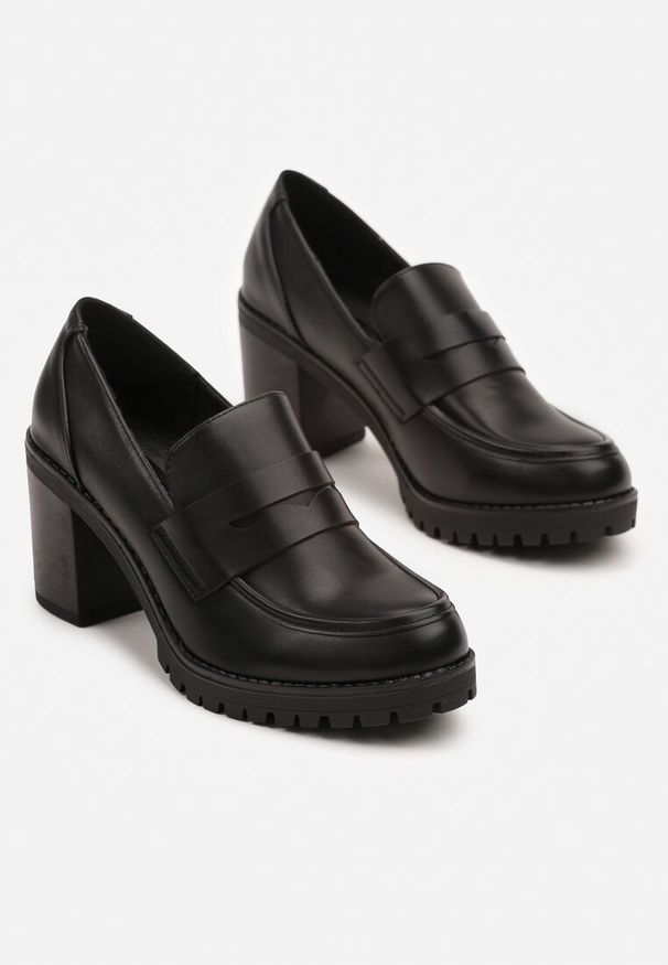 Renee - Czarne Półbuty w Stylu Loafersów na Słupku Seltewi. Okazja: na co dzień. Kolor: czarny. Materiał: jeans. Obcas: na słupku. Styl: klasyczny, casual