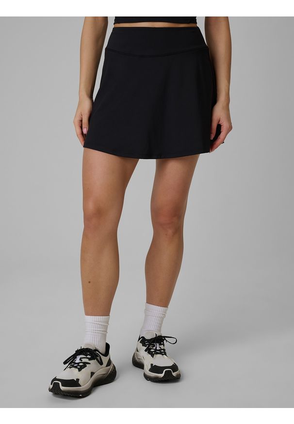 4f - 4F Spódnica treningowa szybkoschnąca damska - czarna M. Stan: podwyższony. Kolor: czarny. Długość: krótkie