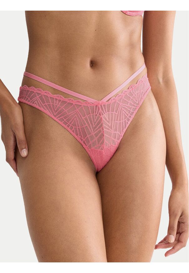 Triumph Stringi That Night In Vegas 10224867 Różowy. Kolor: różowy. Materiał: syntetyk