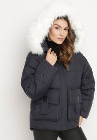 Born2be - Granatowa Kurtka Pikowana z Odpinanym Futerkiem Nomizia. Okazja: na co dzień, na spacer. Kolor: niebieski. Materiał: futro. Sezon: zima. Styl: casual, elegancki #2