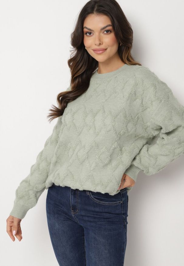 Born2be - Miętowy Sweter o Luźnym Kroju i Wzorzystym Splocie ze Ściągaczami Elondrae. Okazja: na co dzień. Kolor: miętowy. Materiał: jeans, bawełna. Długość rękawa: długi rękaw. Długość: długie. Wzór: ze splotem. Styl: elegancki, casual