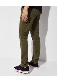 Ralph Lauren - RALPH LAUREN - Zielone spodnie z haftowanym logo. Kolor: zielony. Materiał: bawełna. Wzór: haft. Styl: klasyczny