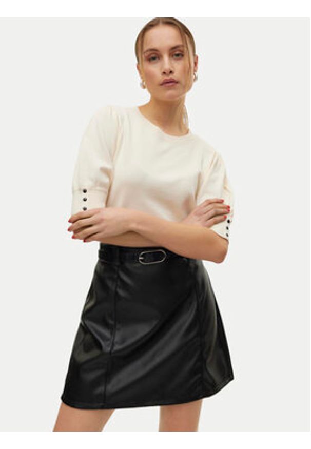 Vero Moda Bluzka Hollykaris 10310577 Beżowy Regular Fit. Kolor: beżowy. Materiał: syntetyk, wiskoza