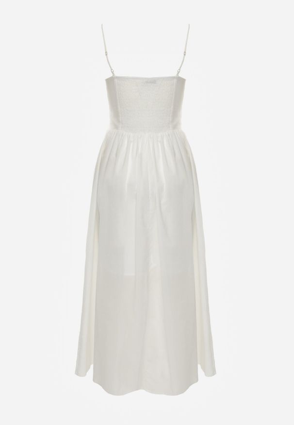 Born2be - Biała Bawełniana Sukienka o Rozkloszowanym Kroju na Ramiączka z Haftem Rhethiphe. Okazja: na spacer, na co dzień. Typ kołnierza: dekolt gorset. Kolor: biały. Wzór: haft. Typ sukienki: rozkloszowane, proste, gorsetowe. Materiał: bawełna. Długość rękawa: na ramiączkach. Sezon: wiosna, lato. Styl: casual, elegancki, klasyczny