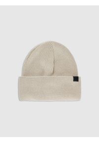 4f - 4F Czapka beanie z wełną merino uniseks - beżowa Uniwersalny. Kolor: beżowy. Materiał: wełna. Sezon: zima. Styl: casual, klasyczny #1