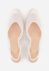 Renee - Białe Szpilki z Paskiem w Typie Slingback z Cholewką z Siateczki i Koralikami Carilriane. Zapięcie: pasek. Kolor: biały. Materiał: satyna. Szerokość cholewki: normalna. Wzór: aplikacja. Obcas: na szpilce. Styl: elegancki, glamour, wizytowy #7