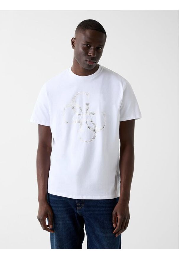 Guess T-Shirt M6RI03 I3Z14 Biały Regular Fit. Kolor: biały. Materiał: bawełna