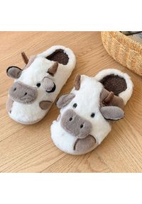 Intica - Klapki domowe w kształcie krowy z miękkiego materiału Gonnie. Okazja: do domu. Kolor: biały. Materiał: materiał. Styl: casual #1