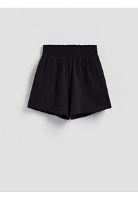Reserved - Muślinowe szorty - czarny. Kolor: czarny. Materiał: bawełna #1
