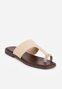 Born2be - Ciemnobeżowe Klapki VICES z Paskiem na Duży Palec i Ozdobą z Metalicznym Akcentem Creppela. Okazja: do pracy, na co dzień. Kolor: beżowy. Materiał: jeans, len. Wzór: aplikacja. Styl: elegancki, casual #5